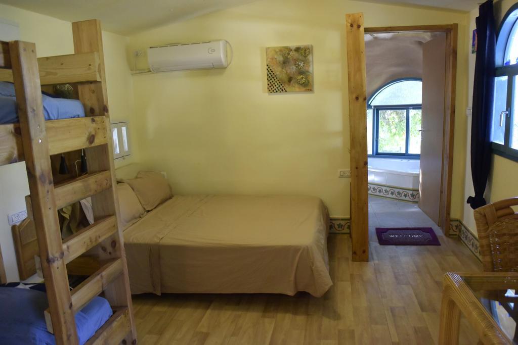 Bed and Breakfast Dutch Farm Israel Sede Zevi Exterior foto